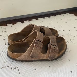 BIRKENSTOCK LEATHER SANDALS